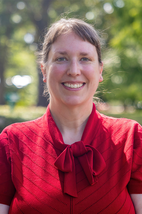 Headshot of Sarah Rhodes