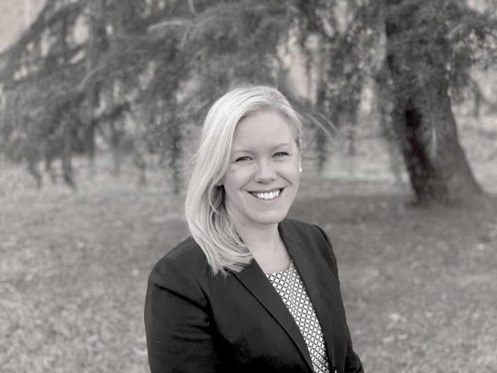 Dr. Lucinda Spaulding