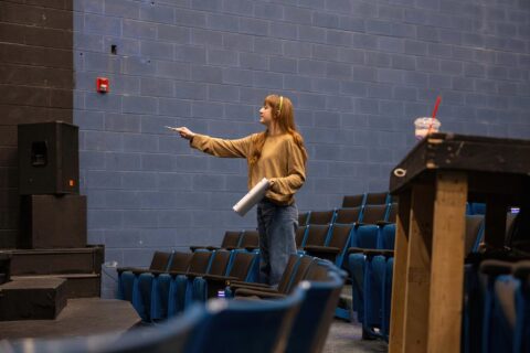 Elizabeth Martin '21 directs a play