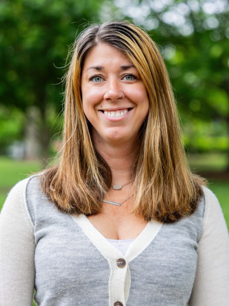kira appel headshot