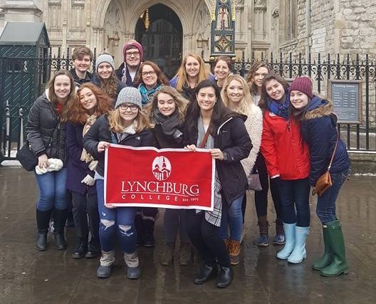 Westover Honors students travel to England to study fame of Jane Austen