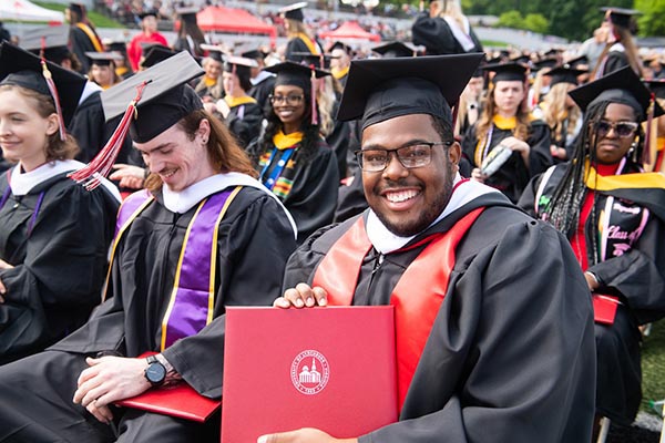 University of Lynchburg Announces 10% Alumni Discount for Graduate Degrees