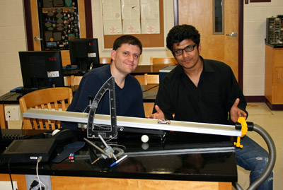 Dr. Eric Goff and Aakar Verma in the lab