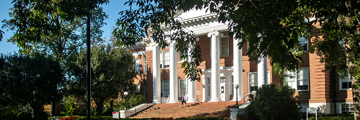 Hopwood Hall at the University of Lynchburg